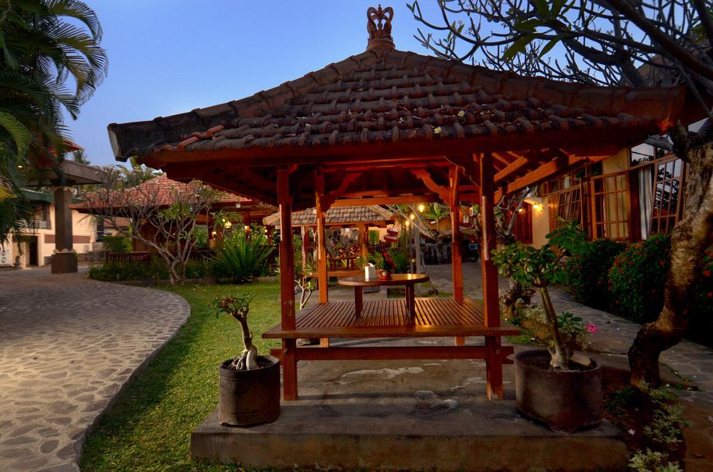 Banyualit Spa 'N Resort Lovina Экстерьер фото