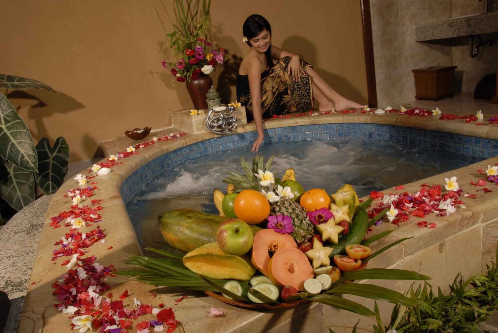 Banyualit Spa 'N Resort Lovina Экстерьер фото